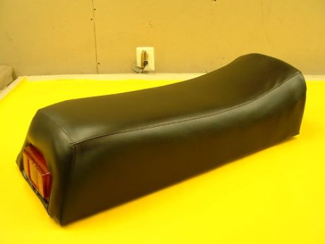 1976-78 YAMAHA EXCITER 440 SNOWMOBILE SEAT COVER NEW!