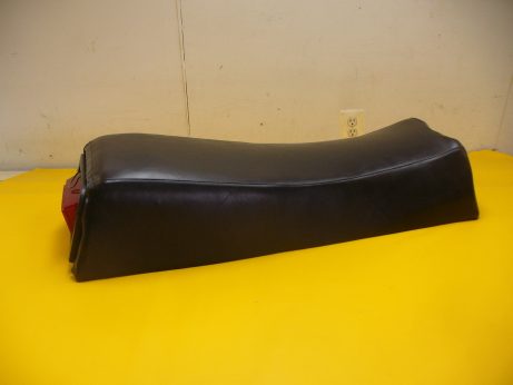 1973-1975 VINTAGE YAMAHA GP-246 SNOWMOBILE SEAT COVER NEW!
