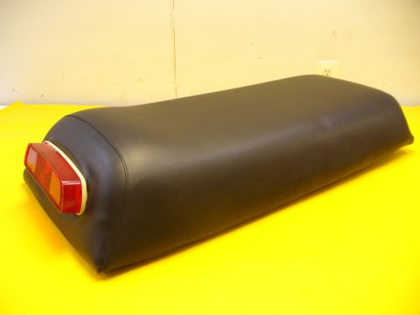 76-78 VINTAGE SKI-DOO RV SNOWMOBILE SEAT COVER NEW!