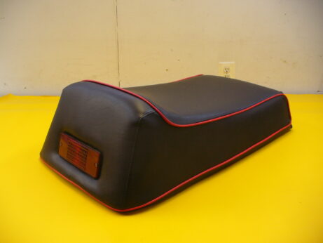 79-81 SCORPION 440 STING SNOWMOBILE SEAT COVER