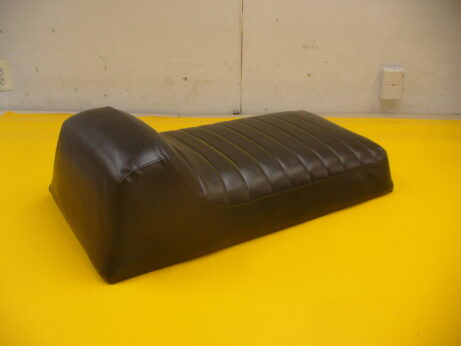 71-72 VINTAGE CHAPARRAL FIREBIRD PLEATED SNOWMOBILE SEAT COVER